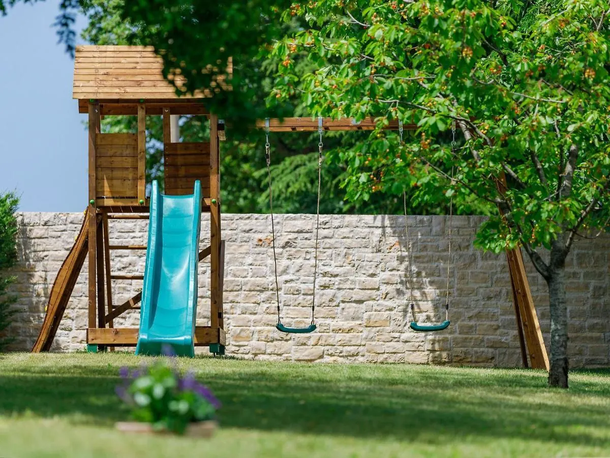 Holiday Home Villa Coriticum otium Kringa 0*,