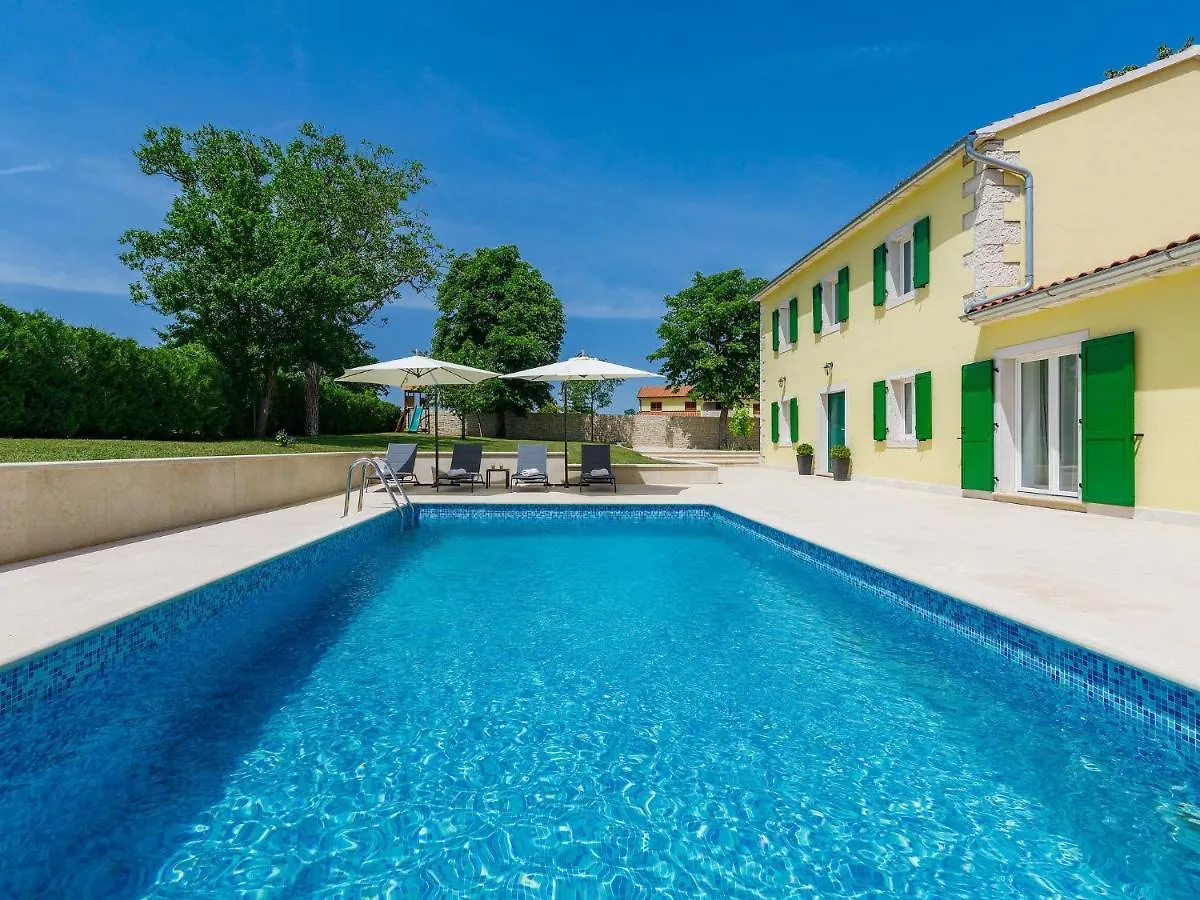 Holiday Home Villa Coriticum otium Kringa